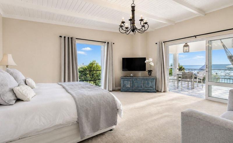 4 Bedroom Property for Sale in Kommetjie Western Cape